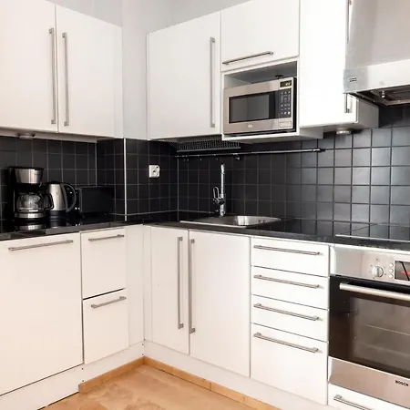 Apartamento 2ndhomes Stylish 1br With Balcony And Sauna In Kamppi Center
